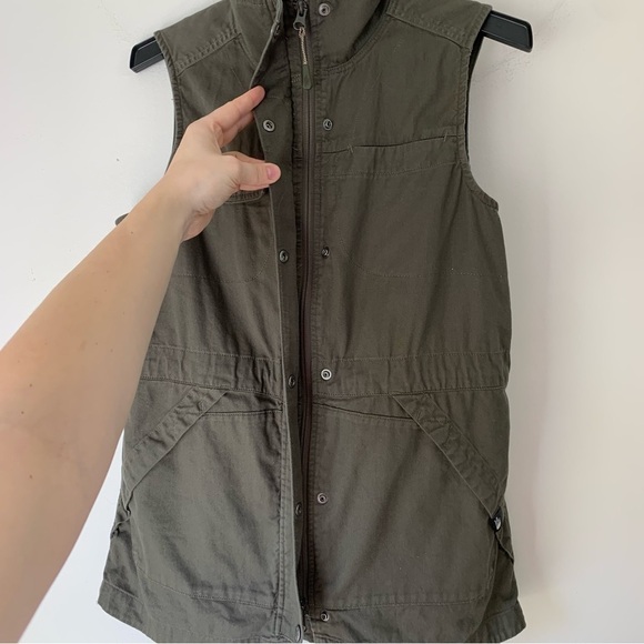 The North Face Woman’s 100% Cotton Olive Green Vest Size Medium - Picture 5 of 16